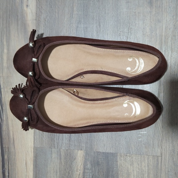 Charming Charlie Brown Dress Flats, Size 7 - Picture 2 of 4